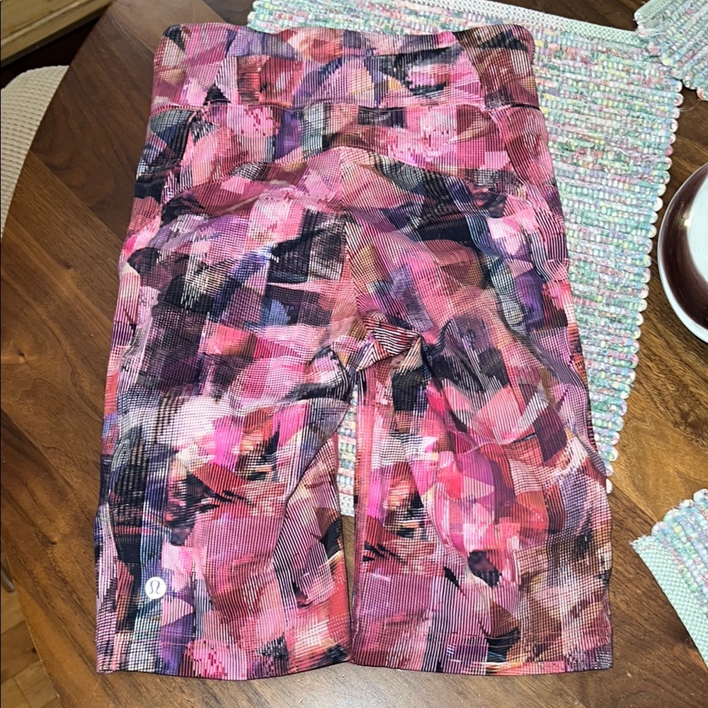 Lululemon Pink and Black Bike Shorts Artistic Design w/side pockets. - Picture 3 of 16